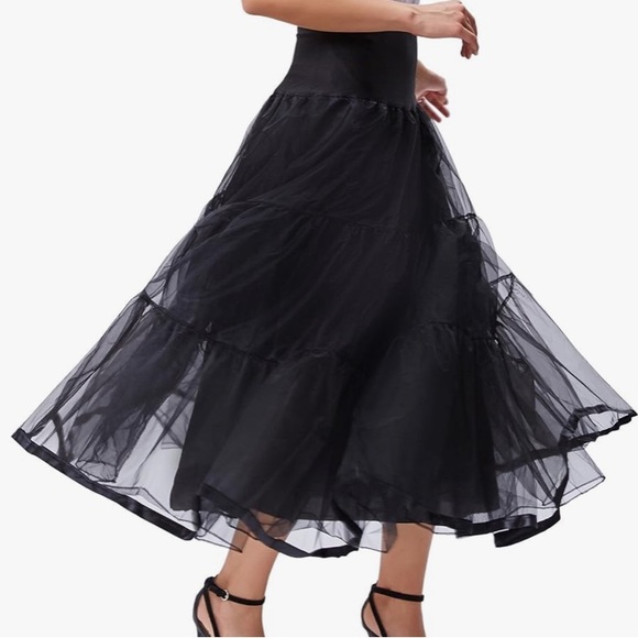 Grace Karin Dresses & Skirts - NWT Grace Karin black petticoat Crinoline fluffy underskirt size XL